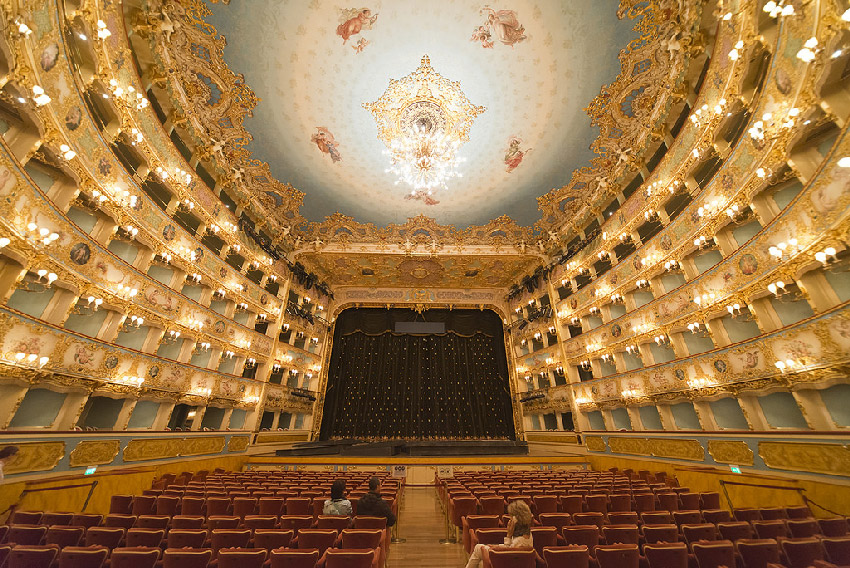 theatres in italy, dragonfly tours, fenice, venice