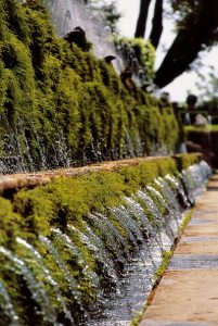 Villa d'este: Avenue of the Hundred Fountains, designed by Pirro Ligorio (1513-1583), Villa d'Este (UNESCO World Heritage List, 2001), Tivoli, Lazio, Italy